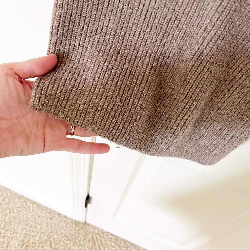 GAP Cashsoft taupe knit soft sweater pants medium - Picture 5 of 7